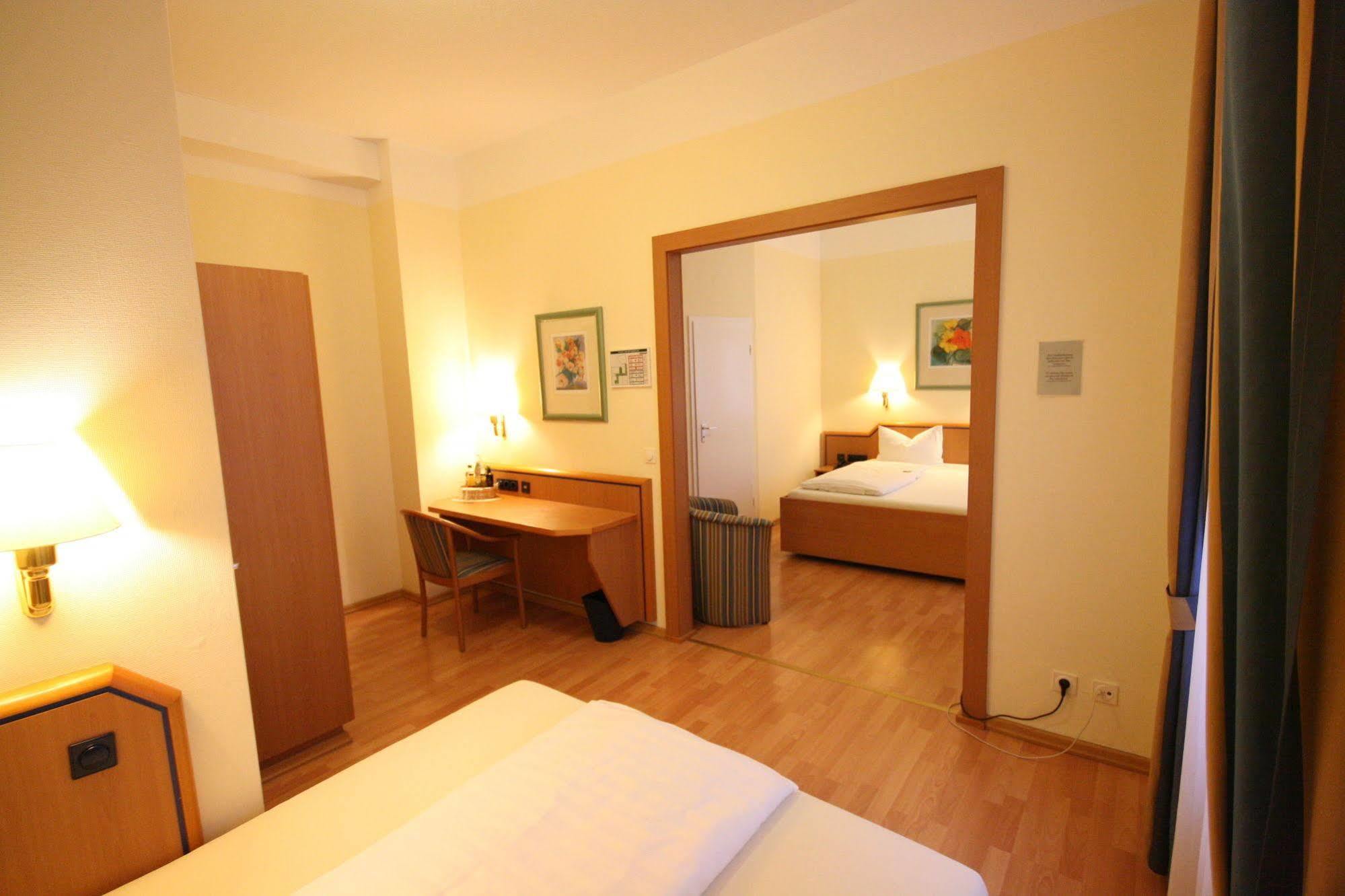 Altstadt Hotel Heidelberg Ngoại thất bức ảnh